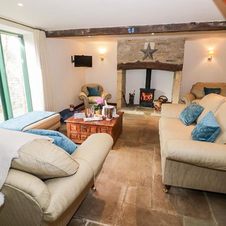 Five Mile House Barn Villa Cirencester Esterno foto